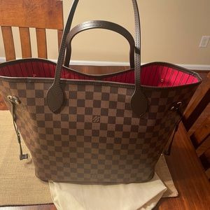 Authentic Louie Vuitton Neverfull MM